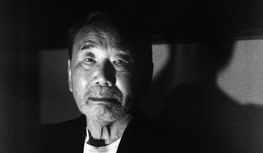 Haruki Murakami over zijn succes, twijfel en kritiek: ‘Ik ben geen genie en ik ben niet bijzonder intelligent’