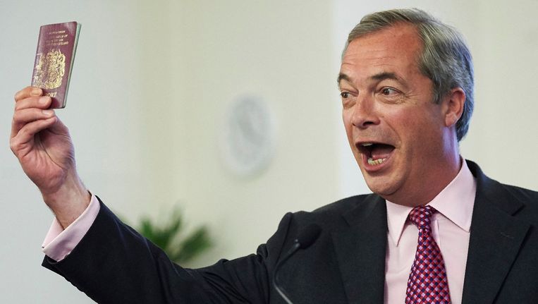 UKIP-leider Nigal Farage tijdens een anti-Europa-toespraak woensdag. Beeld afp