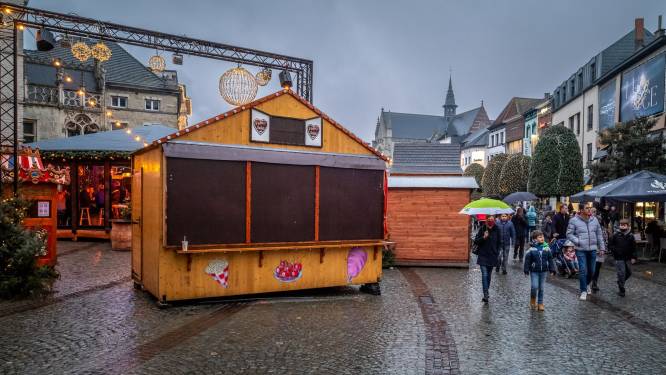 Kerstchalets in Aalst gaan weer open: “Niet meer in de vorm van een kerstdorp, maar verspreid. Ambulante handel mag nog”