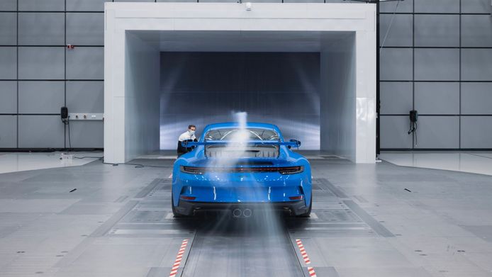 De Porsche 911 GT3 in de windtunnel.