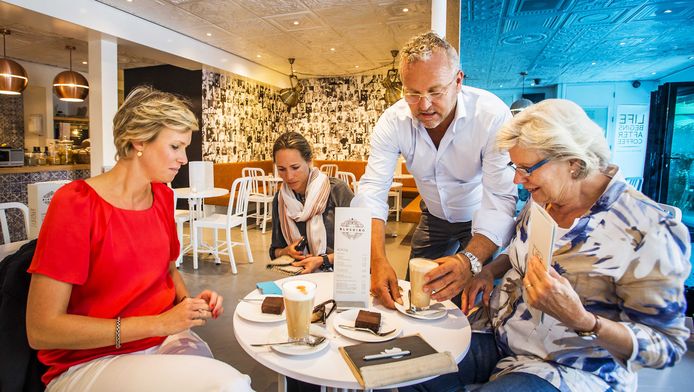 Gordon opent Blushing Amsterdam en wil ook naar Rotterdam | Amsterdam ...