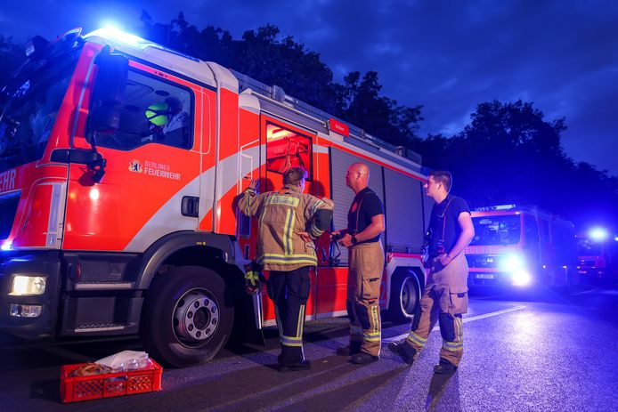 Illustratiebeeld: brandweerwagens nabij Grunewald. Afgelopen week woedde er al een brand in het bos na een explosie in een munitiedepot. Beeld gemaakt op 5 augustus.