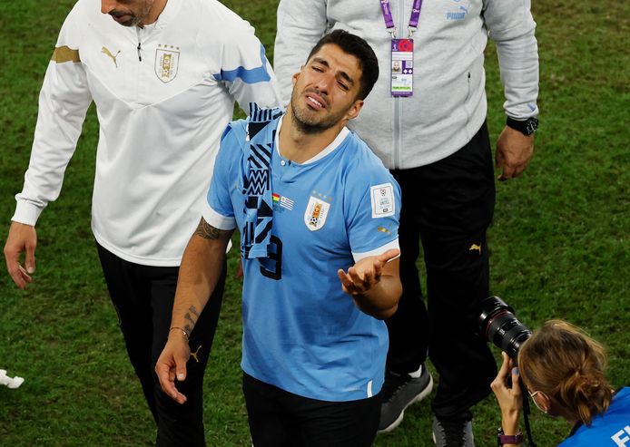 verlamming module raket Tranen bij Luis Suárez na laatste WK-duel: Uruguay wint van Ghana, maar  moet toch naar huis | WK voetbal | AD.nl