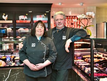The Place 2 Meat viert 50ste verjaardag en is 40 jaar erkend als Keurslager: “Onze pensen worden nog steeds gemaakt zoals vroeger”
