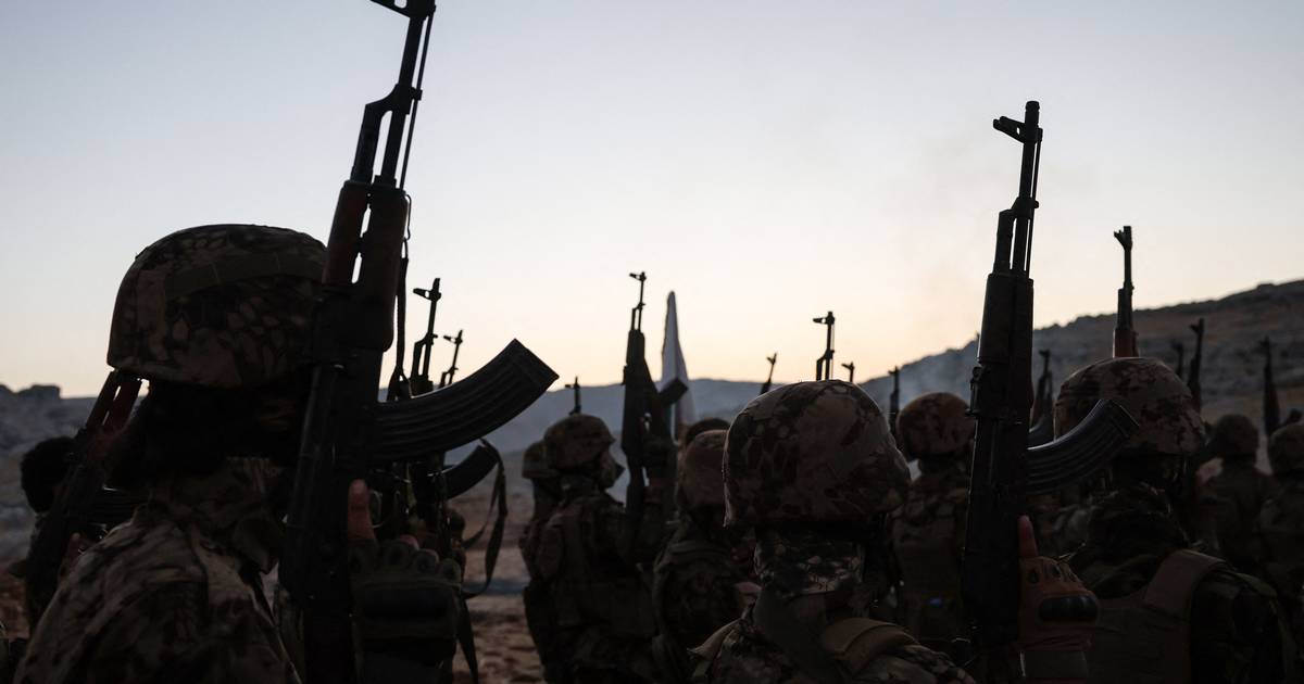 Almeno due persone sono state uccise nei bombardamenti russi nel nord-ovest della Siria |  al di fuori