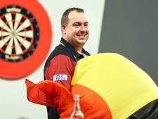 Raymond van Barneveld en ‘Aubergenius’ stellen teleur, eerste titel in jaren voor Kim Huybrechts