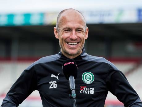 Geëmotioneerde Robben beleeft op Drentse nepkorrels zijn fijnste momenten sinds zijn terugkeer bij FC Groningen