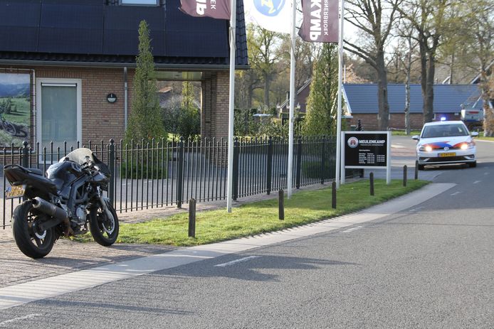 Motorrijder aangereden op Tusveld in Bornerbroek.
