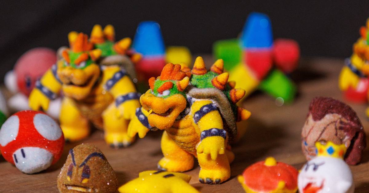World’s First Digital Bakery: Custom 3D Printed Candies and Chocolates