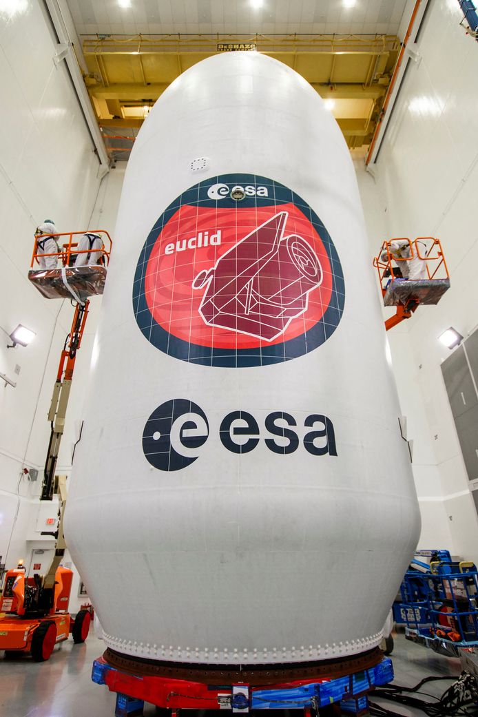 SpaceX lancerà oggi il telescopio dalla Florida.