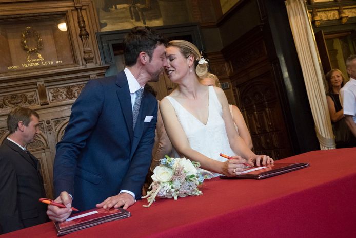 Twee jaar geleden trouwden Freya Piryns en Willem-Frederik Schiltz in Antwerpen.