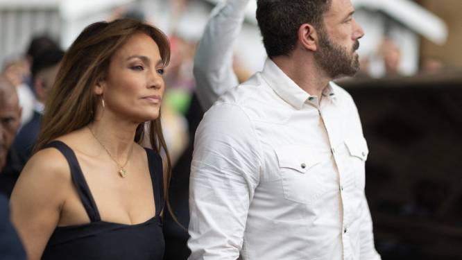 Ambulance gespot op de trouwlocatie van Ben Affleck en Jennifer Lopez: moeder van de acteur overgebracht naar het ziekenhuis