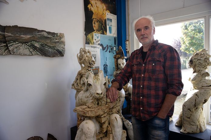 Arjen Bakermans, beeldhouwer, schreef een boek over bergbeklimmen en een persoonlijke zoektocht.