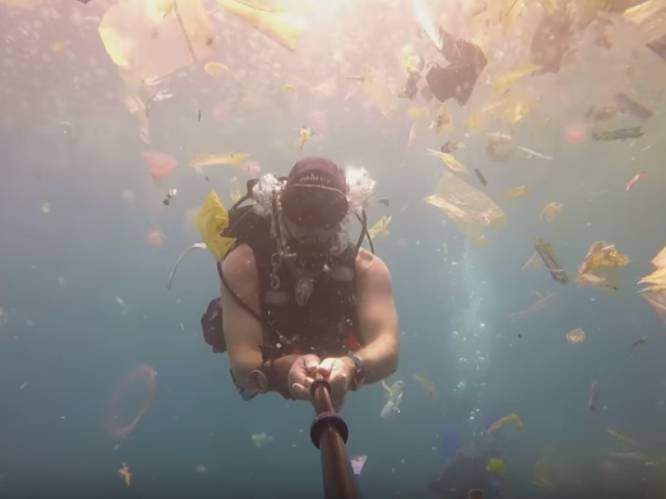 VIDEO. “Plastic, plastic en nog eens plastic: Britse duiker filmt zee van afval bij toeristische trekpleister Bali