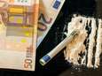 Vangst bij internationale drugscontroles: 15 kilo marihuana, cocaïne en 21.000 euro