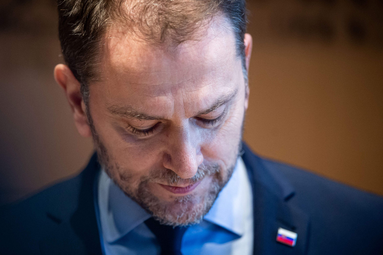 Perdana Menteri Slovakia mengundurkan diri setelah melakukan aksi dengan vaksin Sputnik Rusia