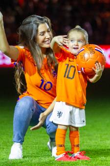 Xess Xava wil in voetsporen treden van papa Wesley Sneijder