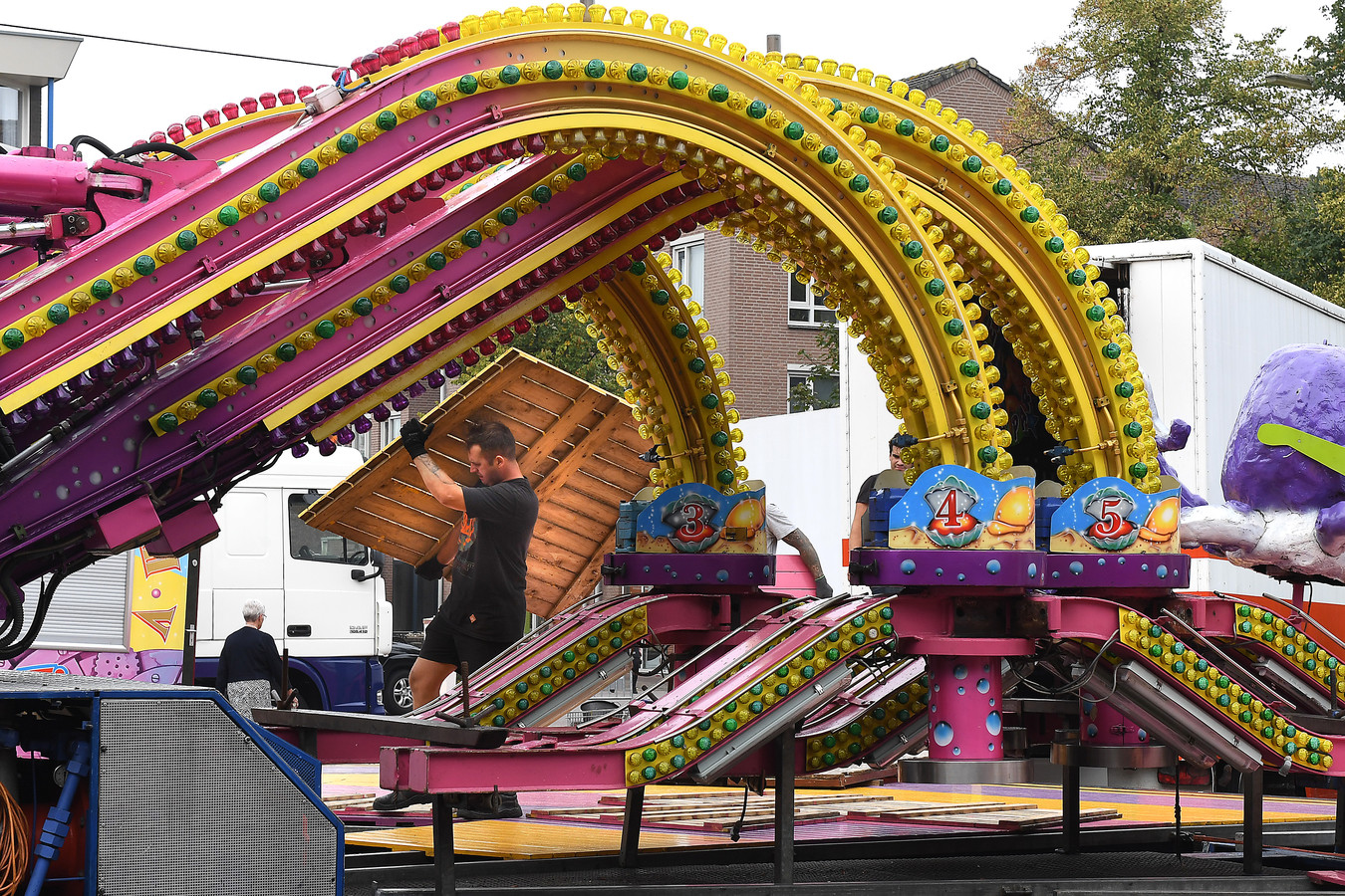 Meer attracties op kermis in Cuijk Foto gelderlander.nl