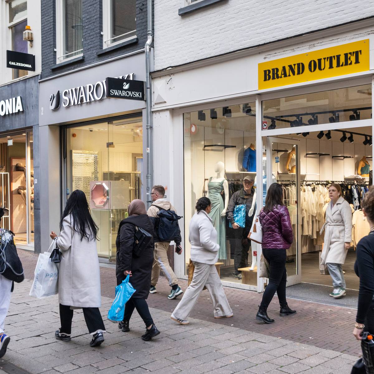 Waar wordt shein kleding gemaakt online