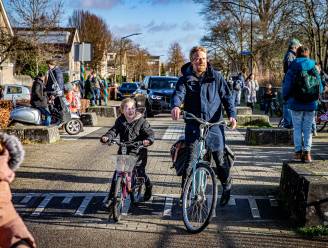 Haastige ouders zorgen voor verkeersdrukte bij basisschool De Meent in Waalre