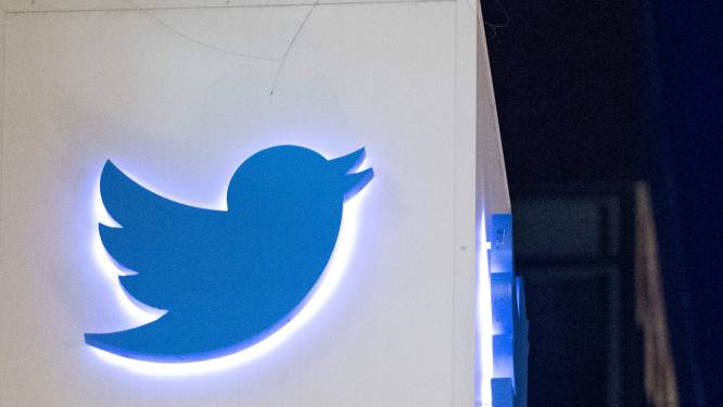 Twitter va bloquer les tweets sur les théories complotistes liant la pandémie à la 5G