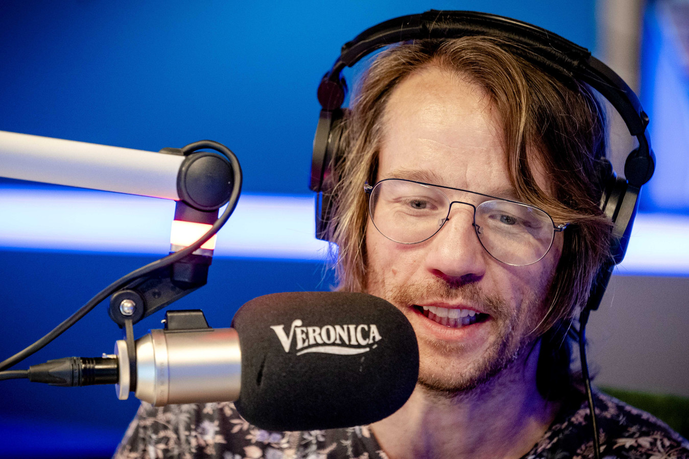 Giel Beelen stapt over naar Radio 2: nachtshow tussen 04.00 en 06.00