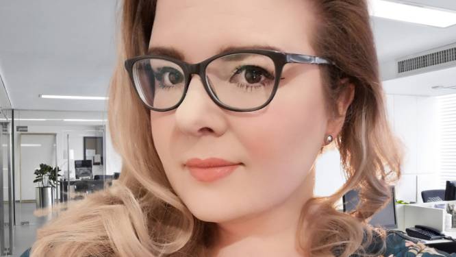 Na tien jaar schulden heeft Milou nu eigen bedrijf: ‘Verdien in jaar nu meer dan ik ooit in de min stond’