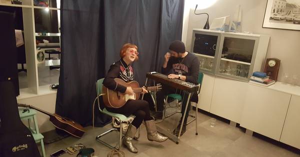 Huisconcert Carter Simpson: Amerika meets Macharen | Oss eo - BD.nl