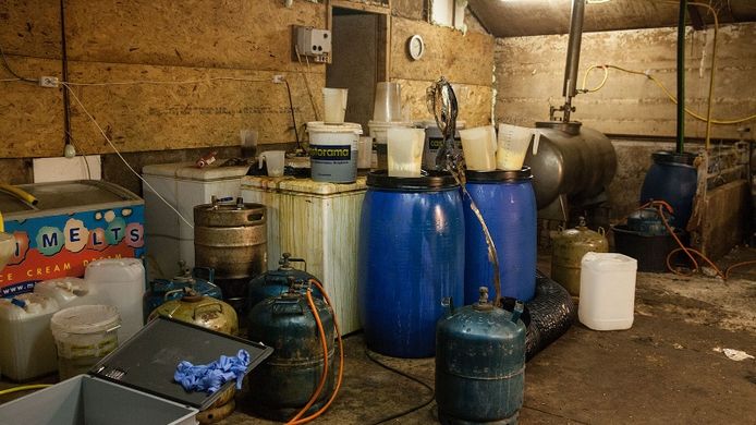 Het crystal methlab dat vorig jaar werd opgerold in Vroomshoop, heeft de ogen geopend: Twenterand is een interessant gebied voor de georganiseerde misdaad, juist doordat je het er niet niet verwacht.