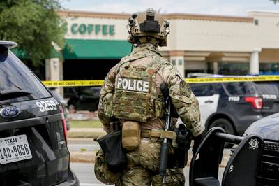 Oud-agent schiet drie mensen dood in Texas