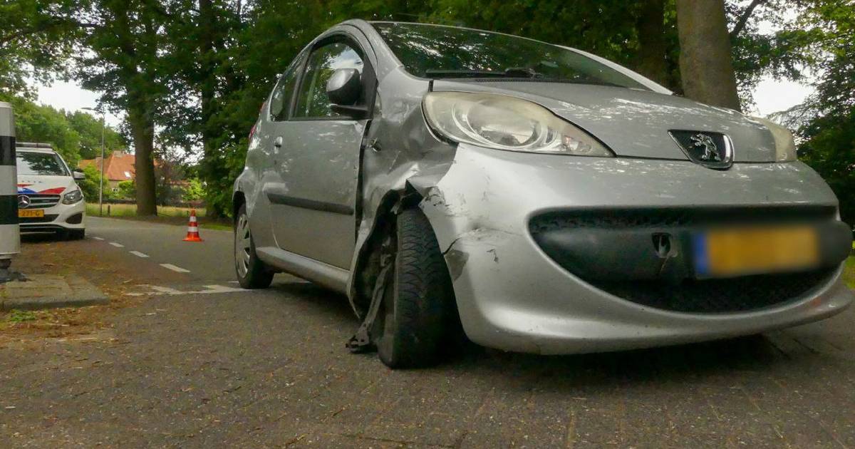 Kind raakt gewond bij aanrijding in Buurse.