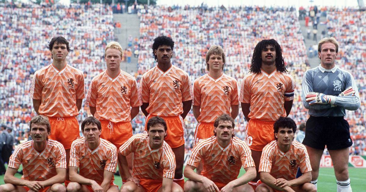 instant Beg Succes Het 'goudvissenshirt': schokkend in 1988, nu het populairst van allemaal |  Acties | AD.nl