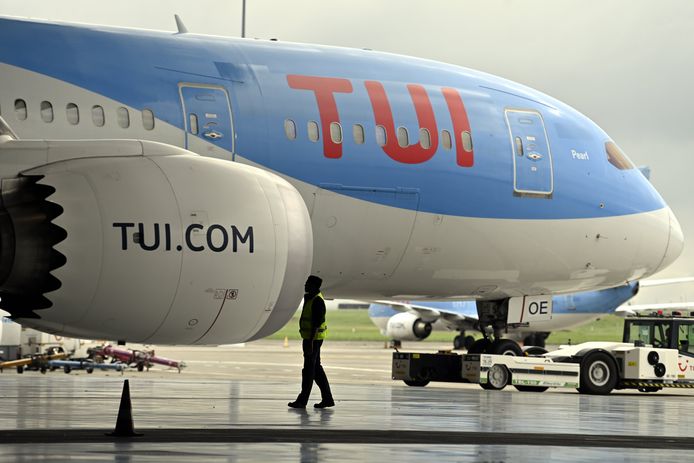 Een vliegtuig van TUI op Brussels Airport.