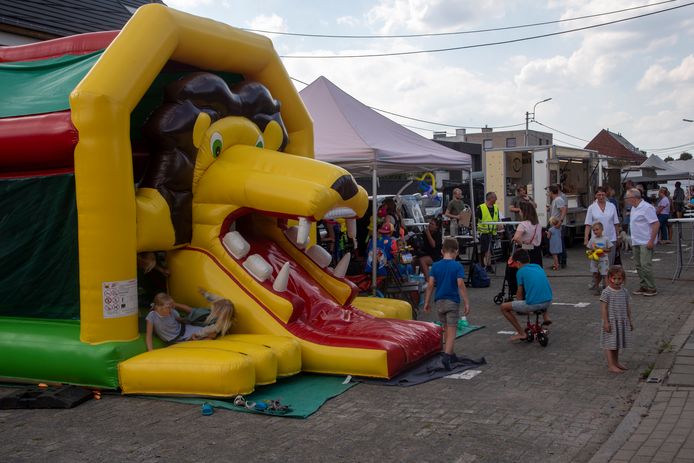 De lokale markt van Ten-ede bestaat één jaar.