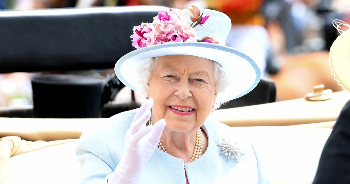 Oud-paleispersoneel van het Britse hof klapt uit de biecht ...