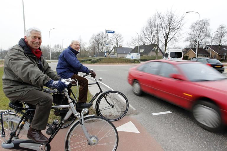 bezorgdheid Zogenaamd alcohol Duizelig van 't rondjes rijden | Foto | destentor.nl