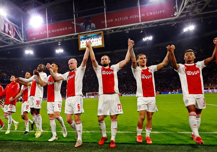 Ajax versloeg Borussia Dortmund dinsdag met 4-0.