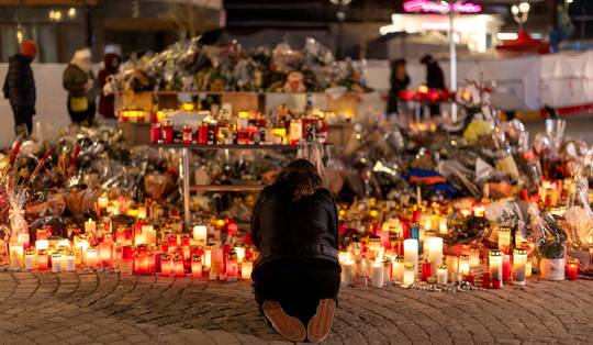 Cartoon over brand in Crans-Montana zorgt voor ophef: Charlie Hebdo aangeklaagd