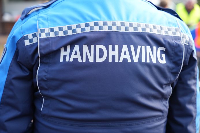 Rekenkamer waarschuwt: Utrechtse handhaving dreigt te bezwijken onder ...