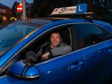 Beginnen met rijlessen? Reken dan maar op maandenlange wachttijd: ‘Ik moet mensen afwijzen’