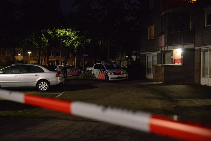 Twee schietpartijen in Etten-Leur. Gebied afgezet door politie voor sporenonderzoek.