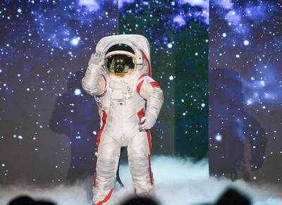 China wants astronauts on the moon by 2030: they will walk around there in these new spacesuits