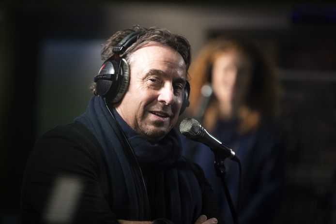 Marco Borsato ligt onder vuur omdat hij seksueel grensoverschrijdend gedrag zou hebben vertoond bij minderjarige meisjes.