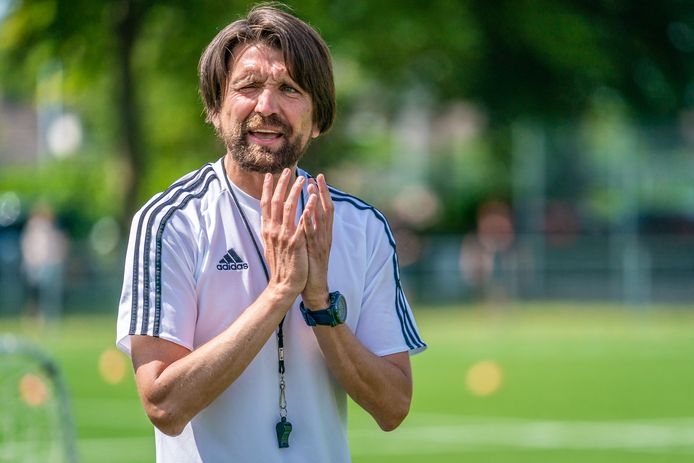 Petr Hyballa.