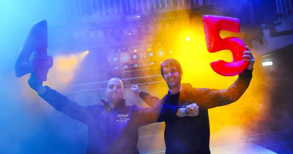 Boerendisco De Hooizolder in Westkapelle viert feest | Zeeland - BN DeStem