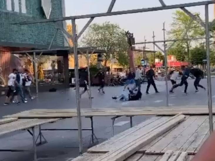 Groep mannen op de vuist in centrum van Eindhoven, 42-jarige aangehouden