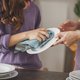 Libelle Legt Uit: Hoe vaak moet je keukenhand- en theedoeken nu wassen?