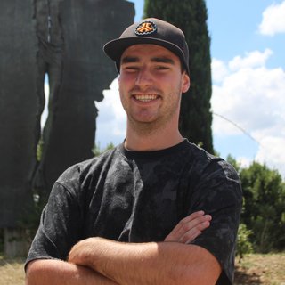 Thuis bidden tussen ‘grijze koppen’, maar in Rome met leeftijdsgenoten