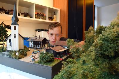 Diessenaar Niels (17) doet pas sinds corona aan modelbouwen, maar won wel ‘De Grote Kleine Treinenco
