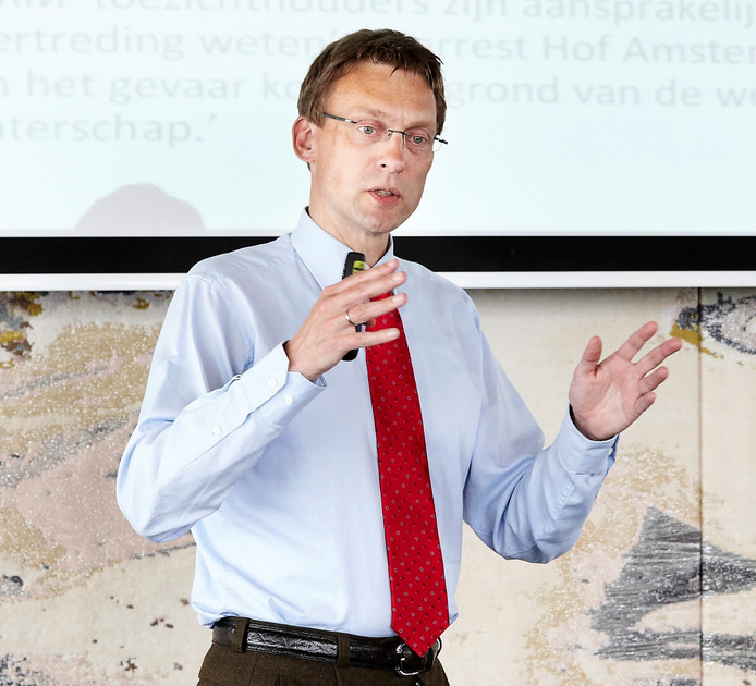 Ira Helsloot, hoogleraar Besturen van Veiligheid aan de Radboud Universiteit.